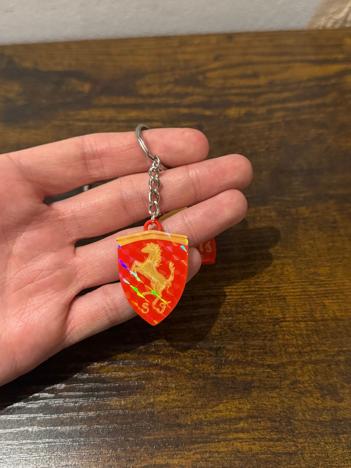 🏎️ Ferrari Glass Effect Keychain – Elegance and Speed in One Accessory! 🔥