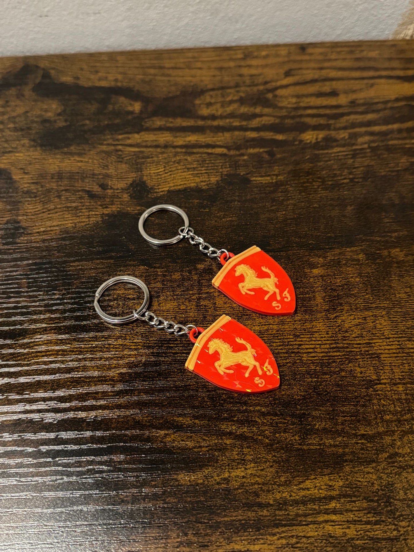 🏎️ Ferrari Glass Effect Keychain – Elegance and Speed in One Accessory! 🔥